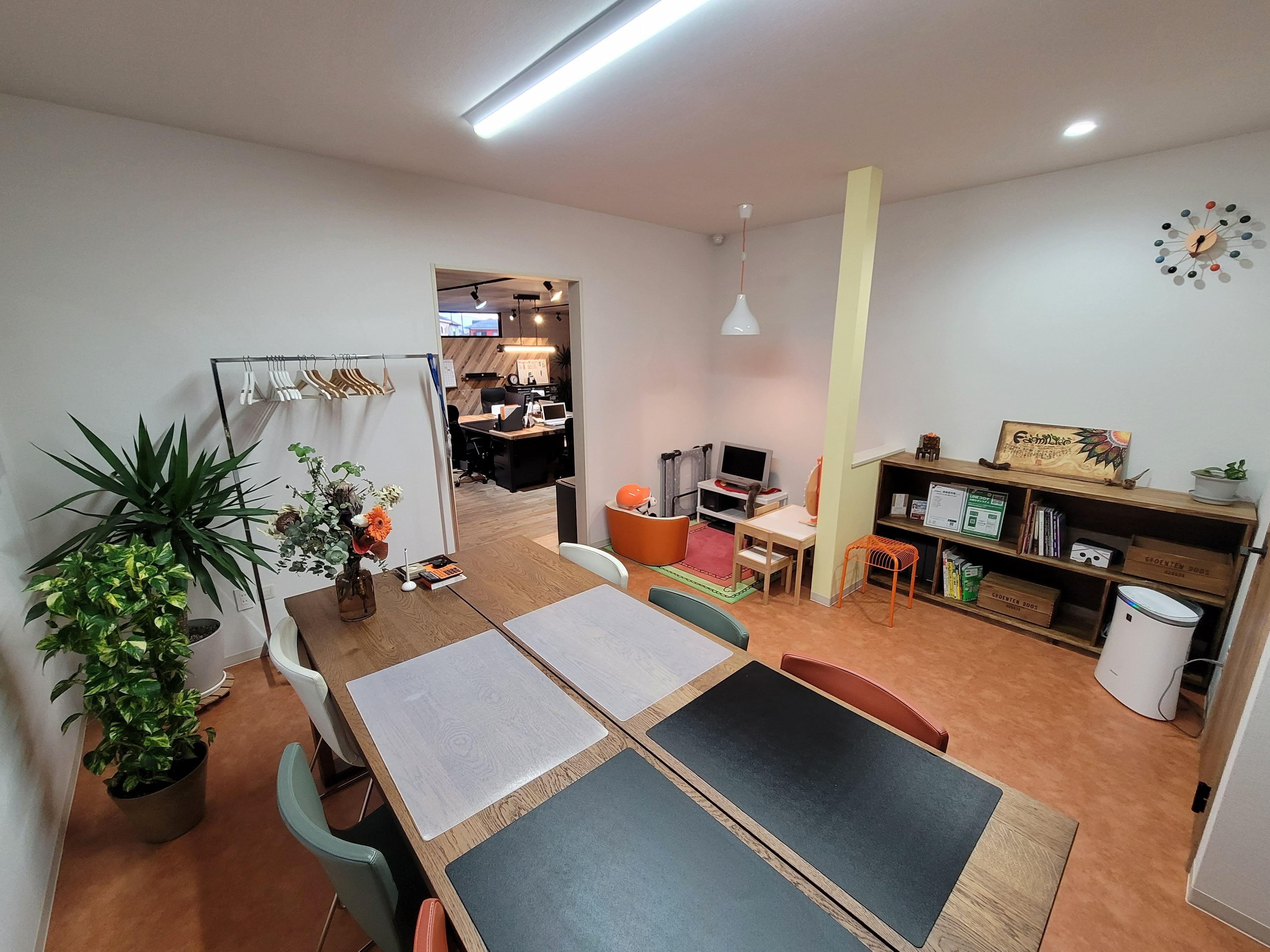 (株)ファミリエ