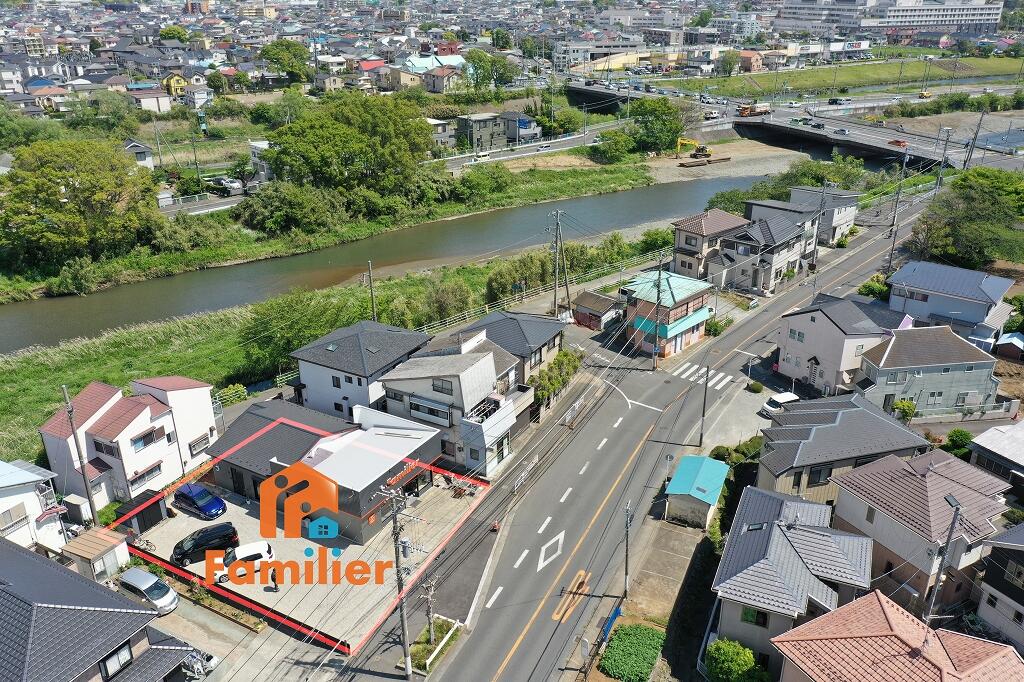 (株)ファミリエ