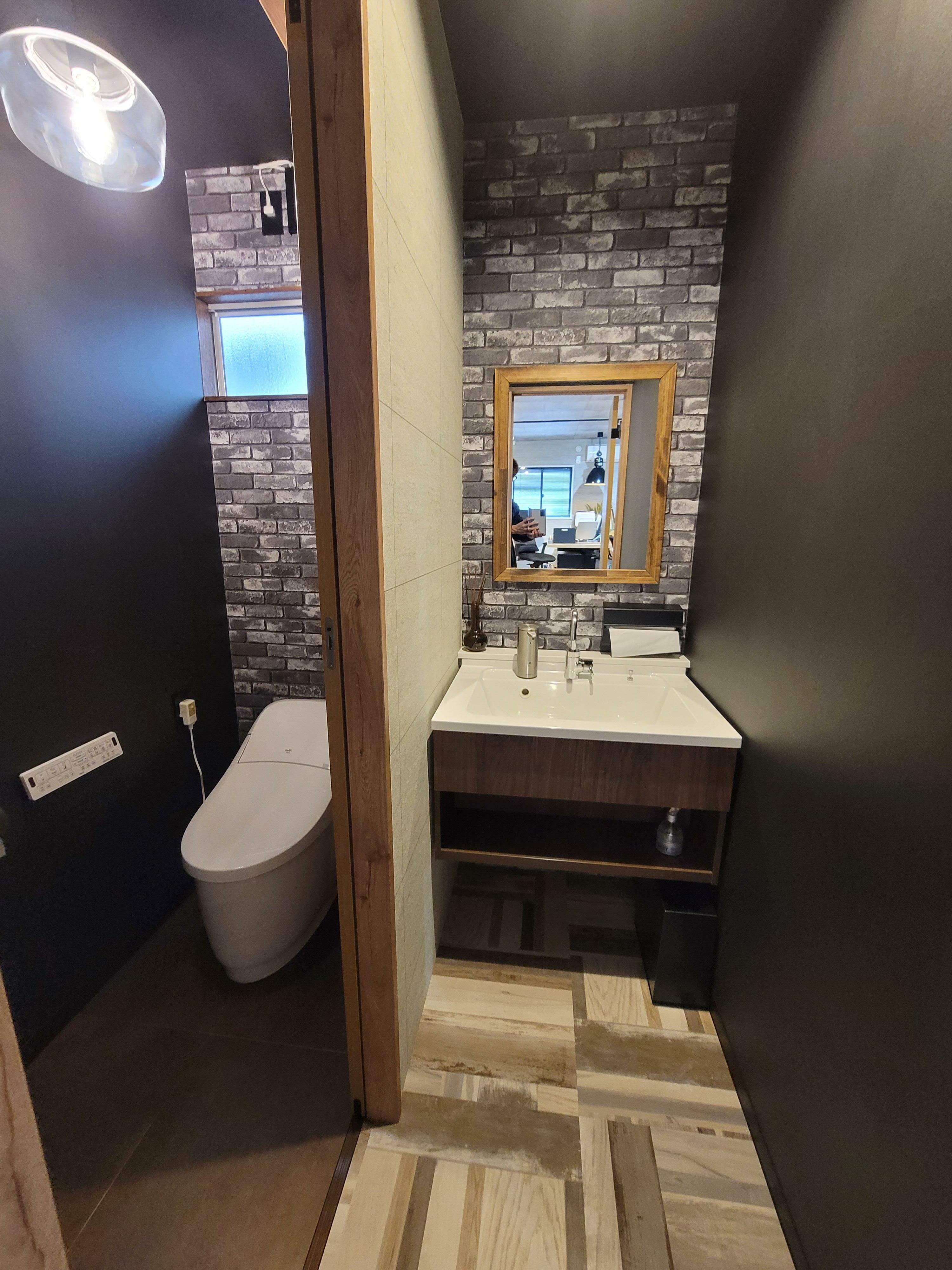 (株)ファミリエ